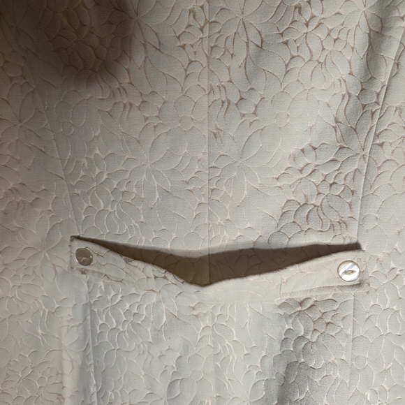 Dialogue Women's Cream  Blazer - Picture 4 of 5